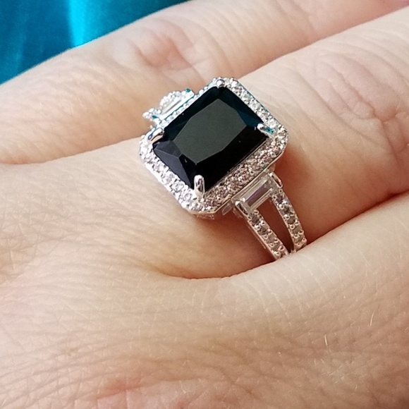 Jewelry - 925 simulated black and white diamond ring sz. 8.5